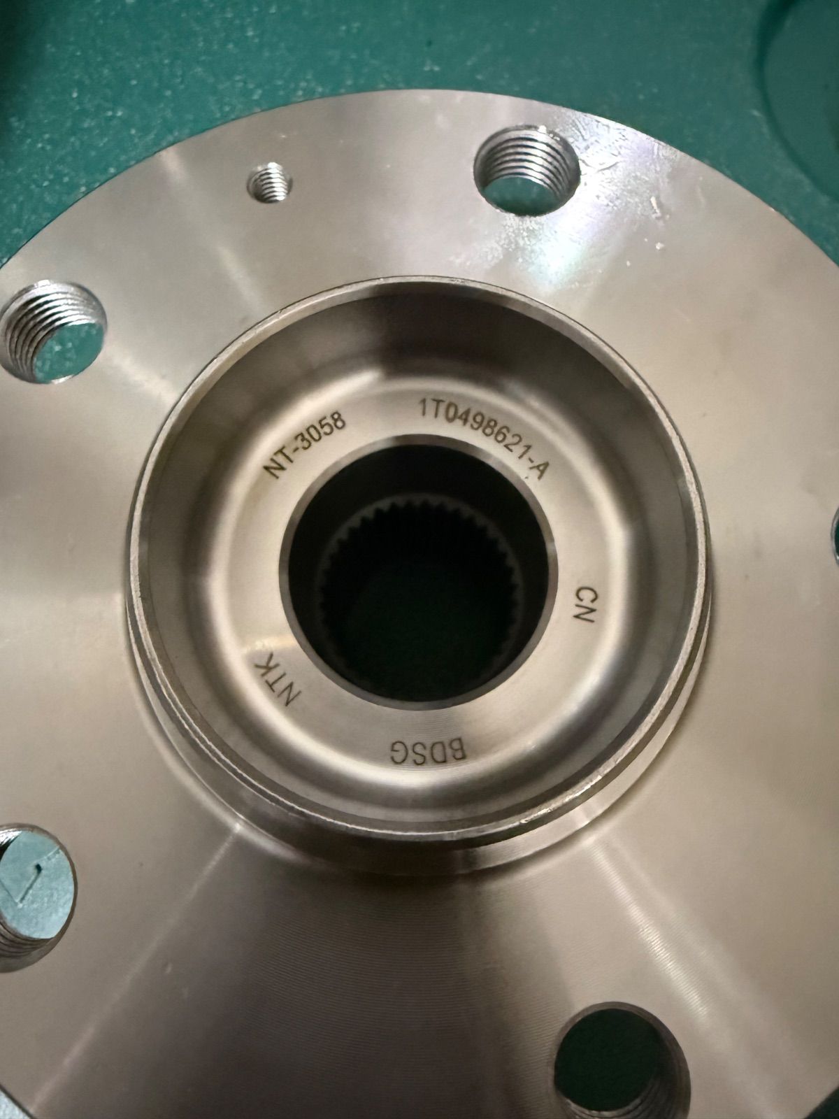 NTK Automotive Bearings (NTK AUTOPARTS) NT-3058 / 1T0 498 621 A 