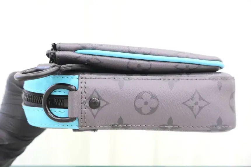 Buy from Japan Easily