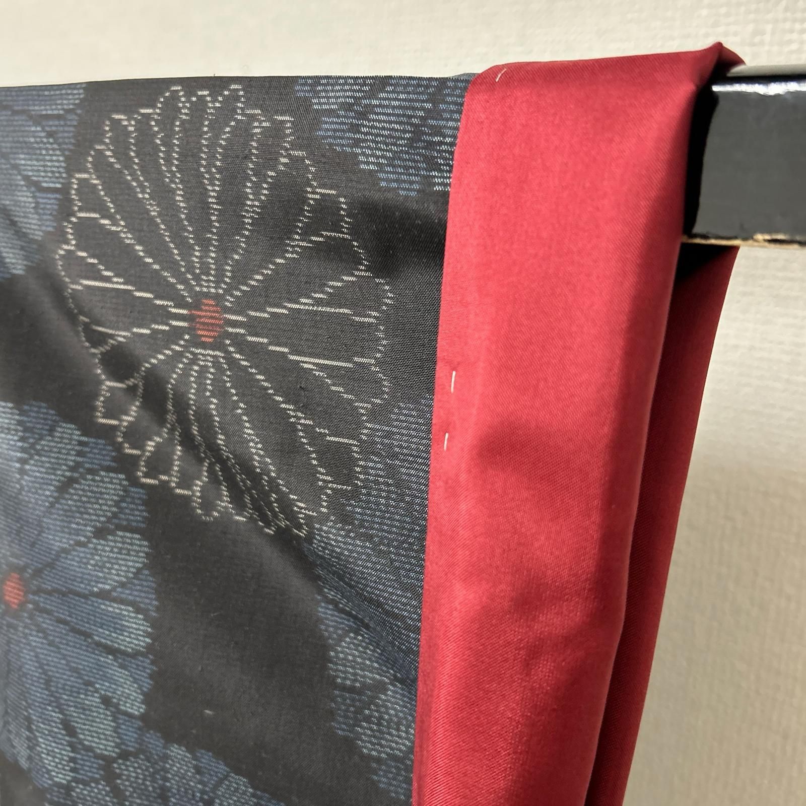 本場大島紬 正絹 泥藍染め 横双 菊 しつけ糸 袷 着物 MK-4432 - メルカリ