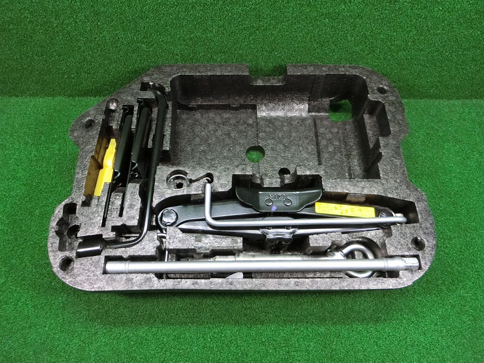 [14244] 送料無料 シトロエン DS5 ABA-B85F02 車載工具 ジャッキ レンチ
