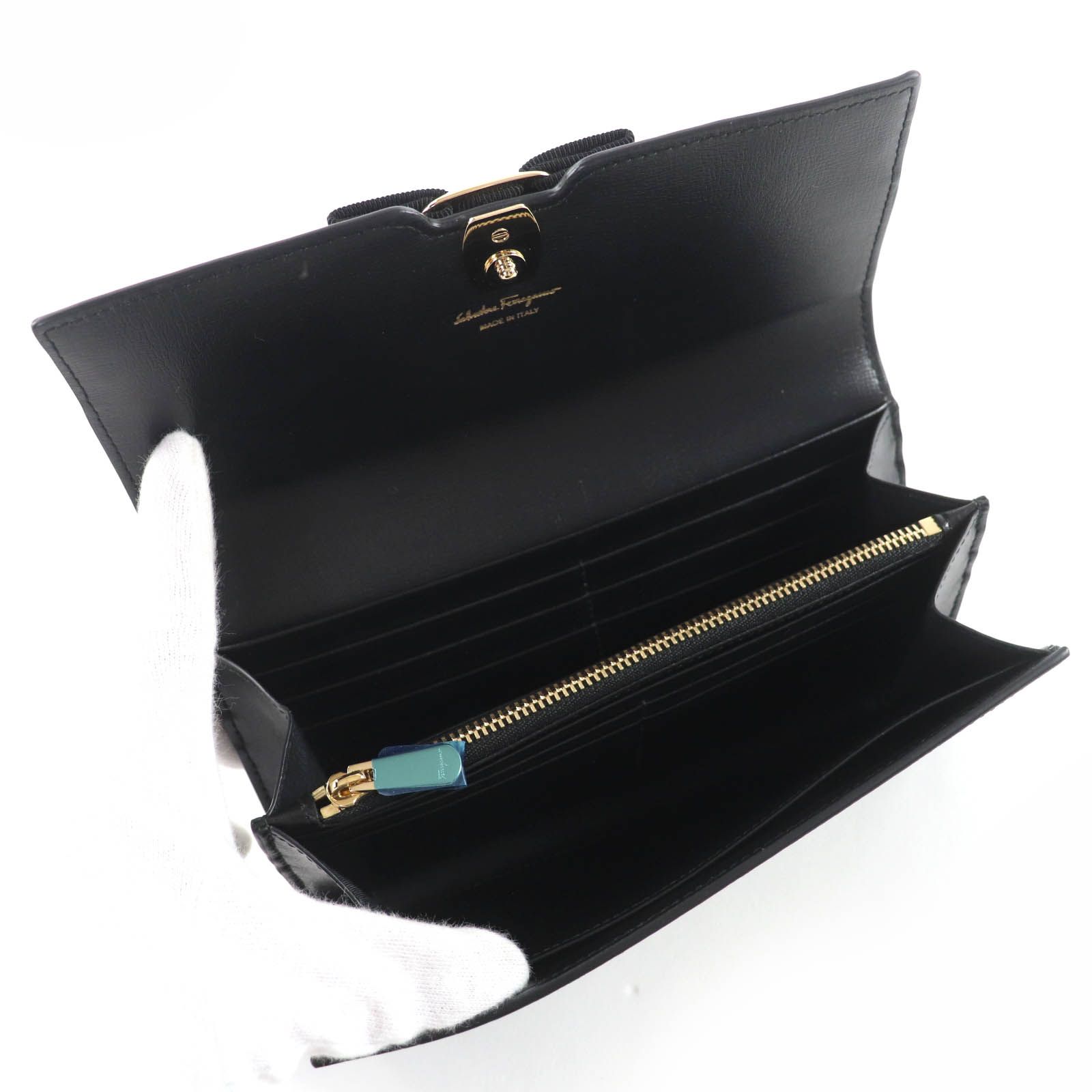 未使用品☆FERRAGAMO フェラガモ 22-E008 0734541 ニューヴァラ レザー 