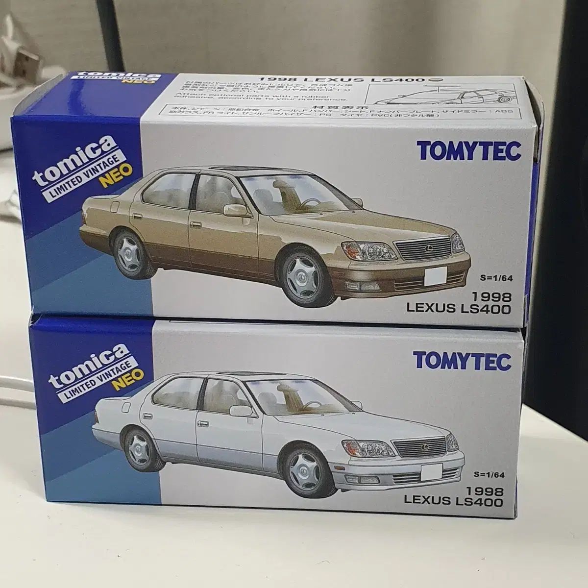 トミカ リミテッド ヴィンテージ レクサス LS400 - メルカリ