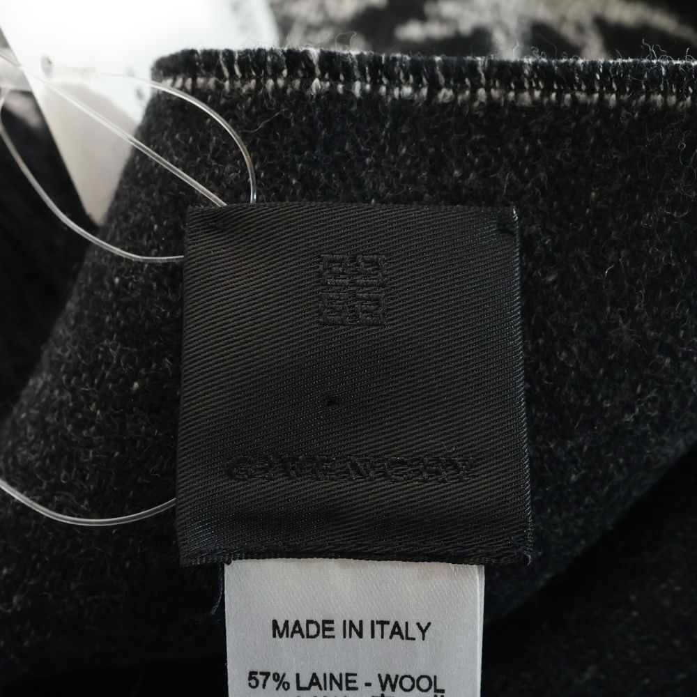 GIVENCHY (ジバンシィ) バーブドワイヤーロゴ ウール マフラー