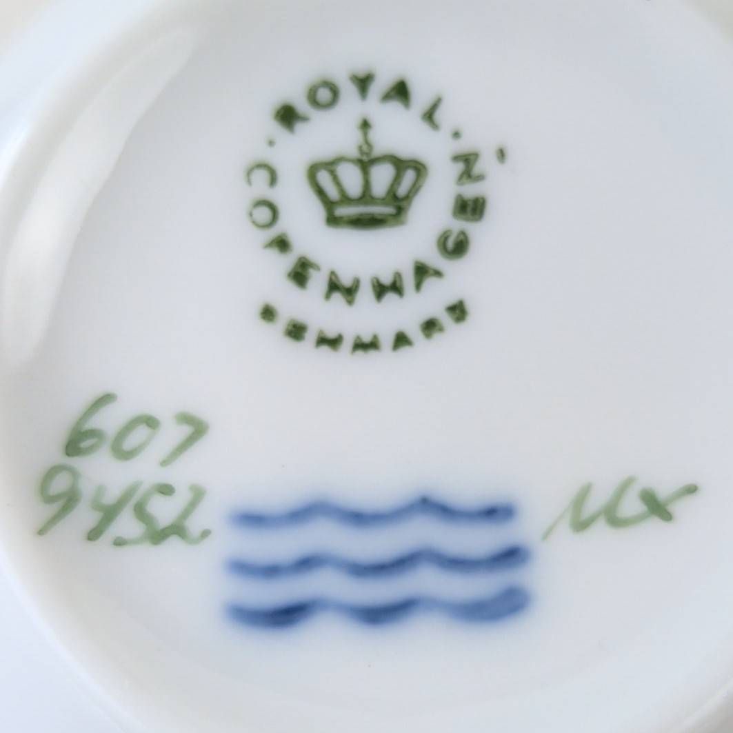 ロイヤルコペンハーゲン カップ＆ソーサ― ゴールドライン 5客 白✖金彩