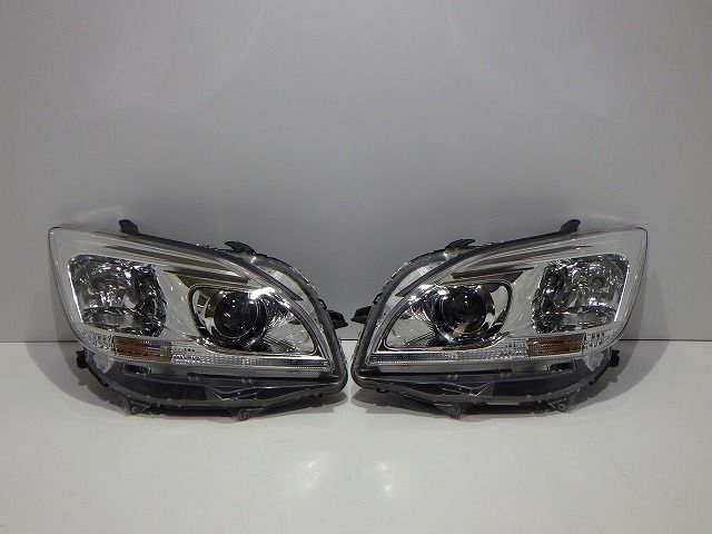 ○ ヘッドライト 左右 ハロゲン マークXジオ DBA-ANA10 LED