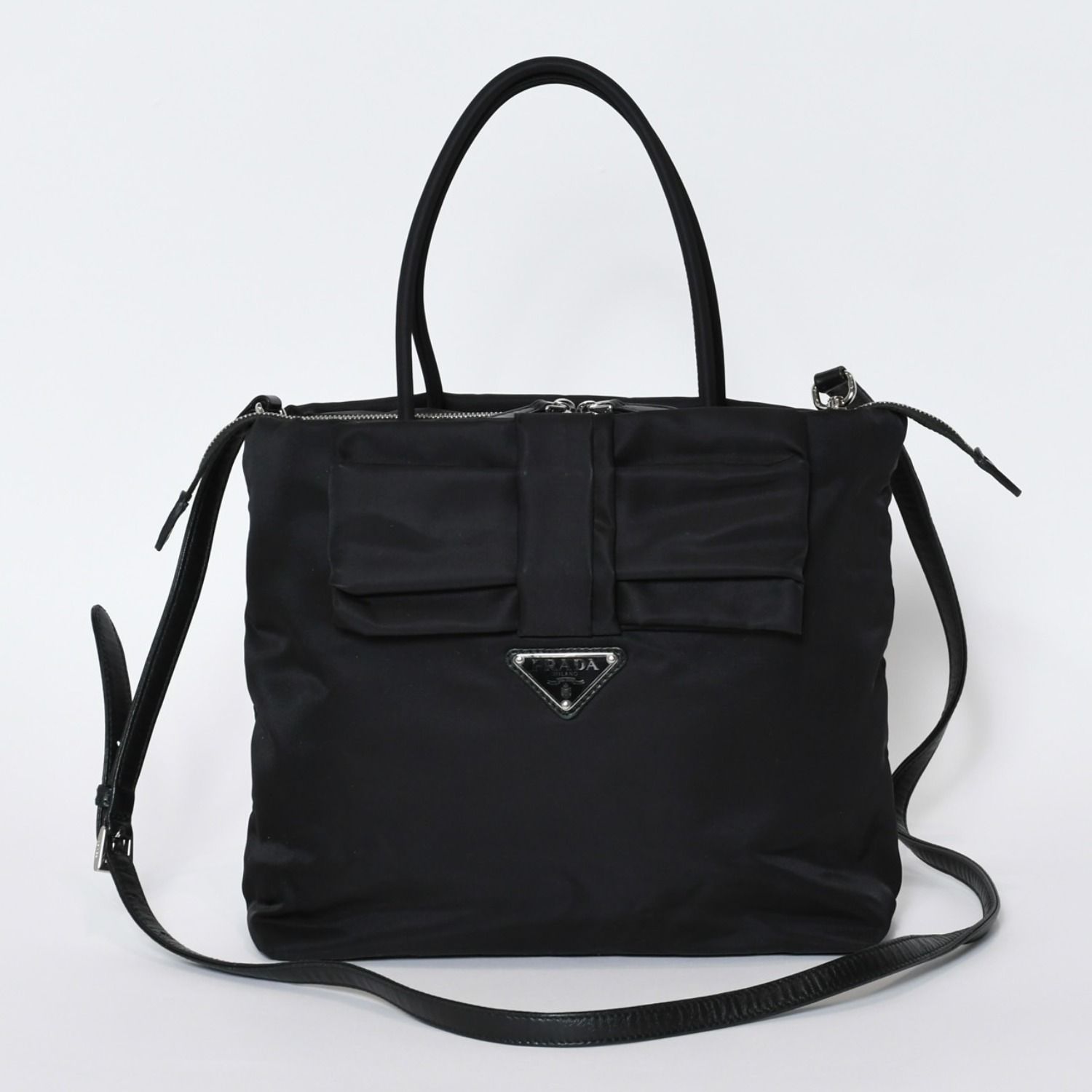 美品 PRADA プラダ ハンドバッグ ブラック ナイロン 三角ロゴ 黒 