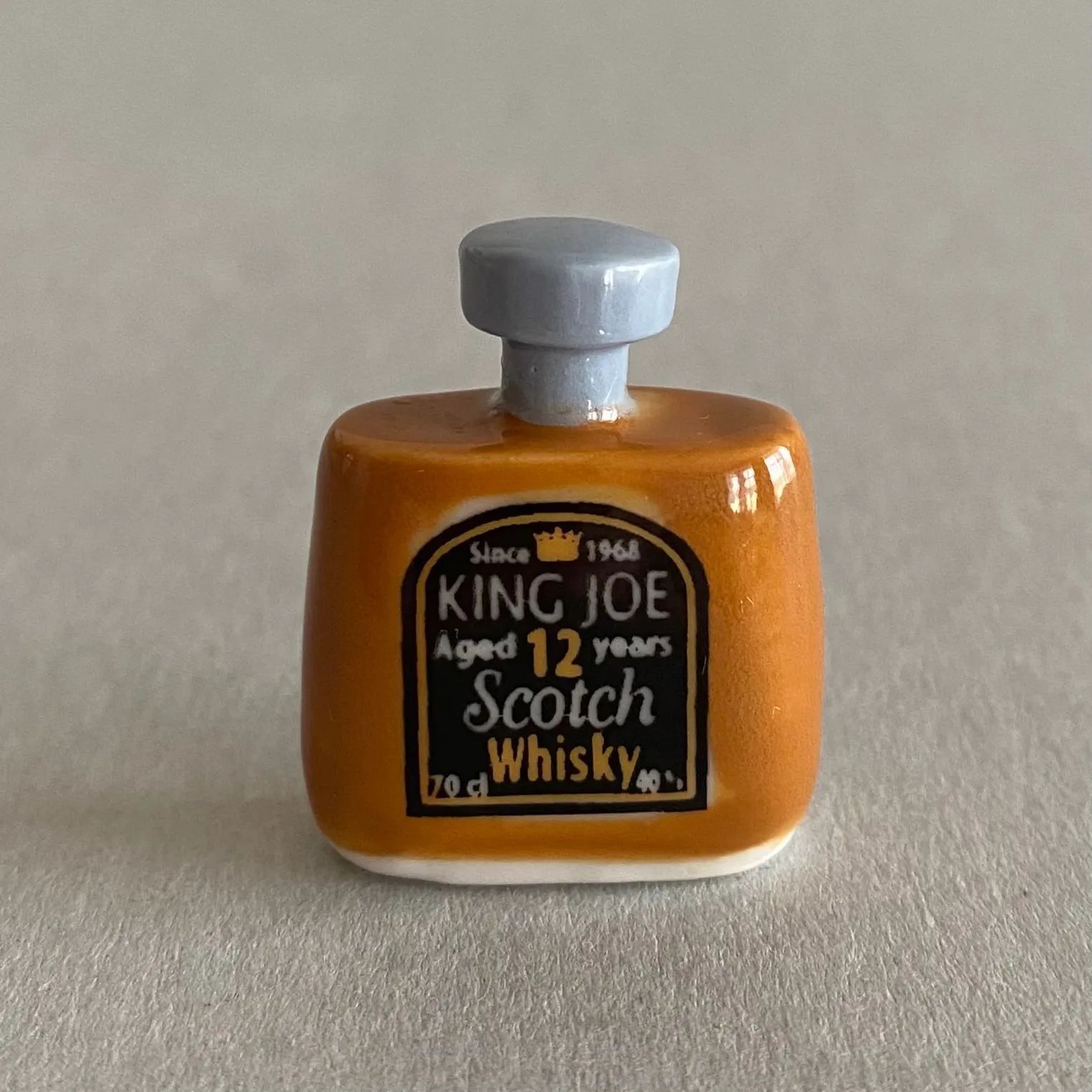 ウイスキーボトルのフェーブ／スコッチウイスキー／フランス雑貨／陶器 