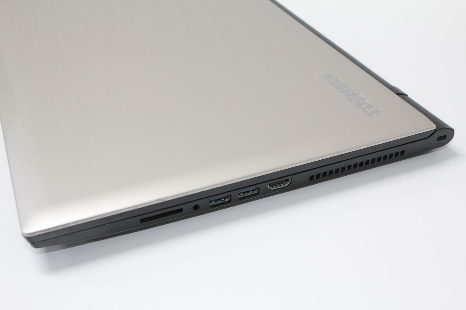 TOSHIBA dynabook ノートPC 本体　BX/67VG 東芝 dynabook BX/67VG 中古ノートPC SSD250GB 8GB - メルカリ