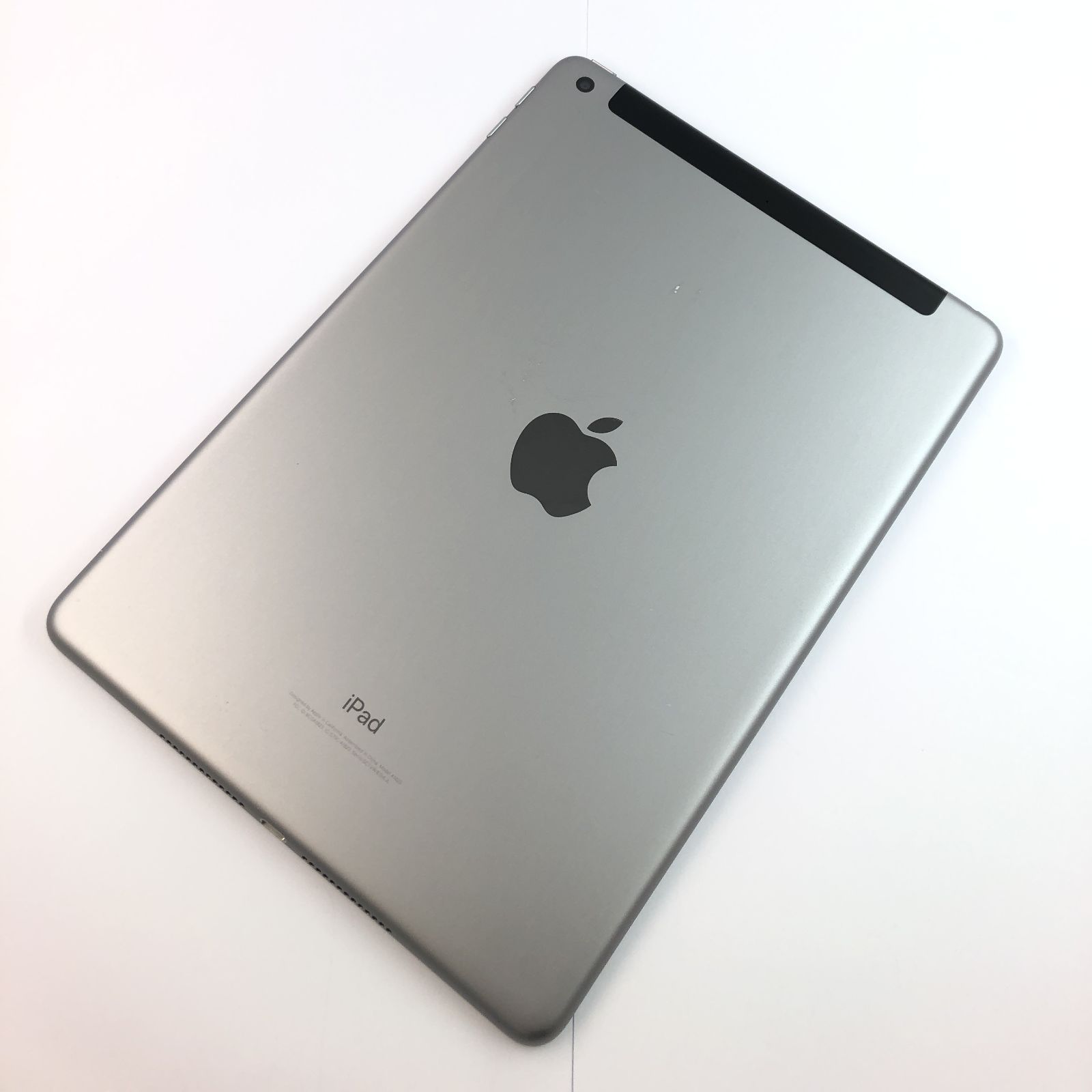 iPad 第5世代傷あり Wi-Fi Apple 【公式通販】