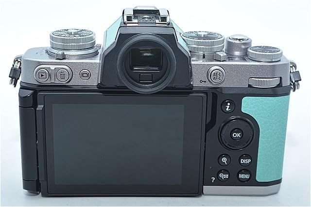 832☆新品級・ショット数1074回☆Nikon ミラーレス一眼カメラ Z fc