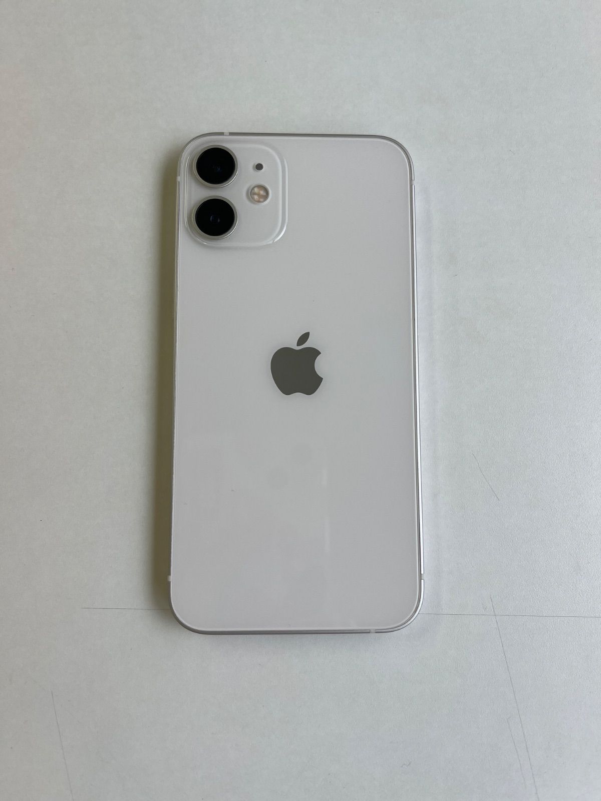 美品 iPhone 12 mini 64GB ホワイト バッテリー100% - メルカリ