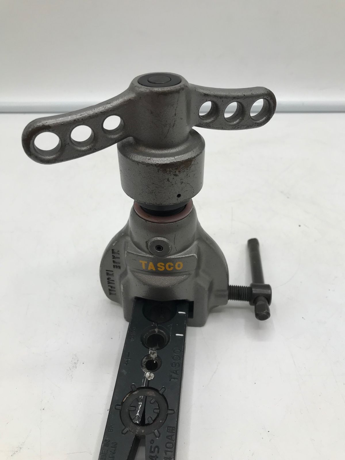 中古品】イチネンTASCO TA550AH アルミ製クイックハンドル式フレア