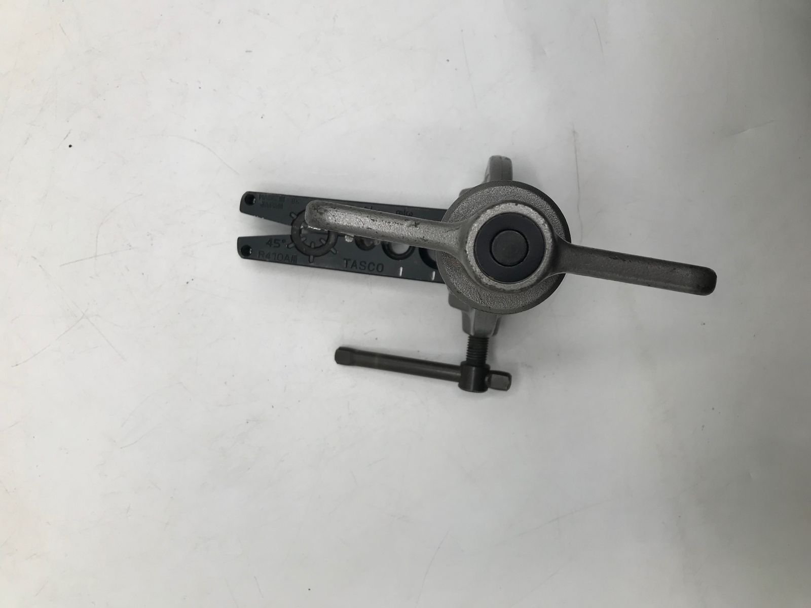 中古品】イチネンTASCO TA550AH アルミ製クイックハンドル式フレア