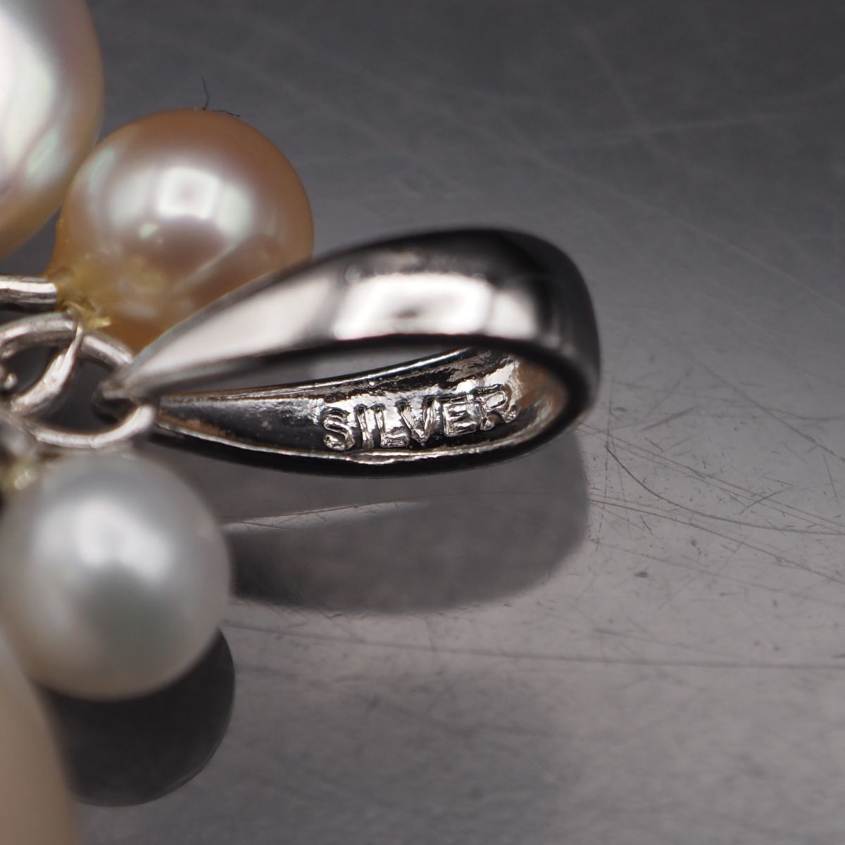 バロックパール 真珠 ペンダント SILVER チャーム 美品！！ アンティーク バロックパールと彫銀のペンダントトップ/チャーム 20世紀初頭ごろ アールデコ 本物保証