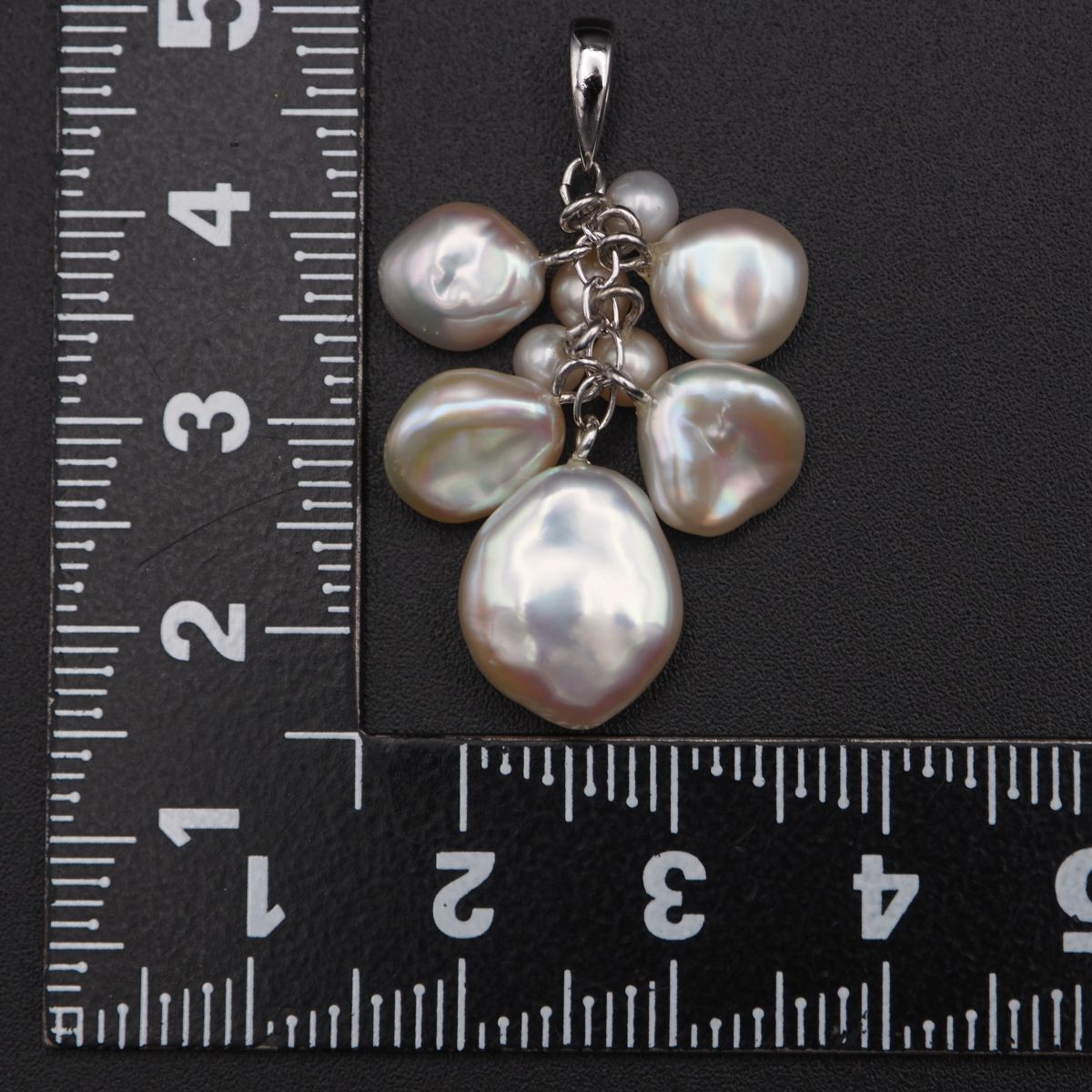 バロックパール 真珠 ペンダント SILVER チャーム 美品！！ アンティーク バロックパールと彫銀のペンダントトップ/チャーム 20世紀初頭ごろ アールデコ 本物保証
