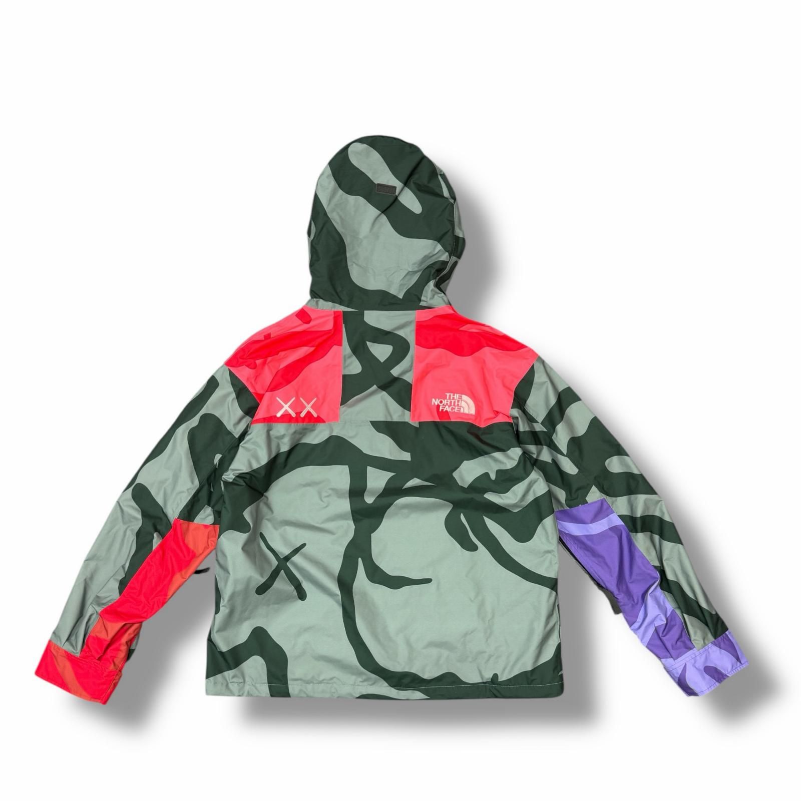 THE NORTH FACE × KAWS Retro 1986 Mountain Jacket Balsam Green 