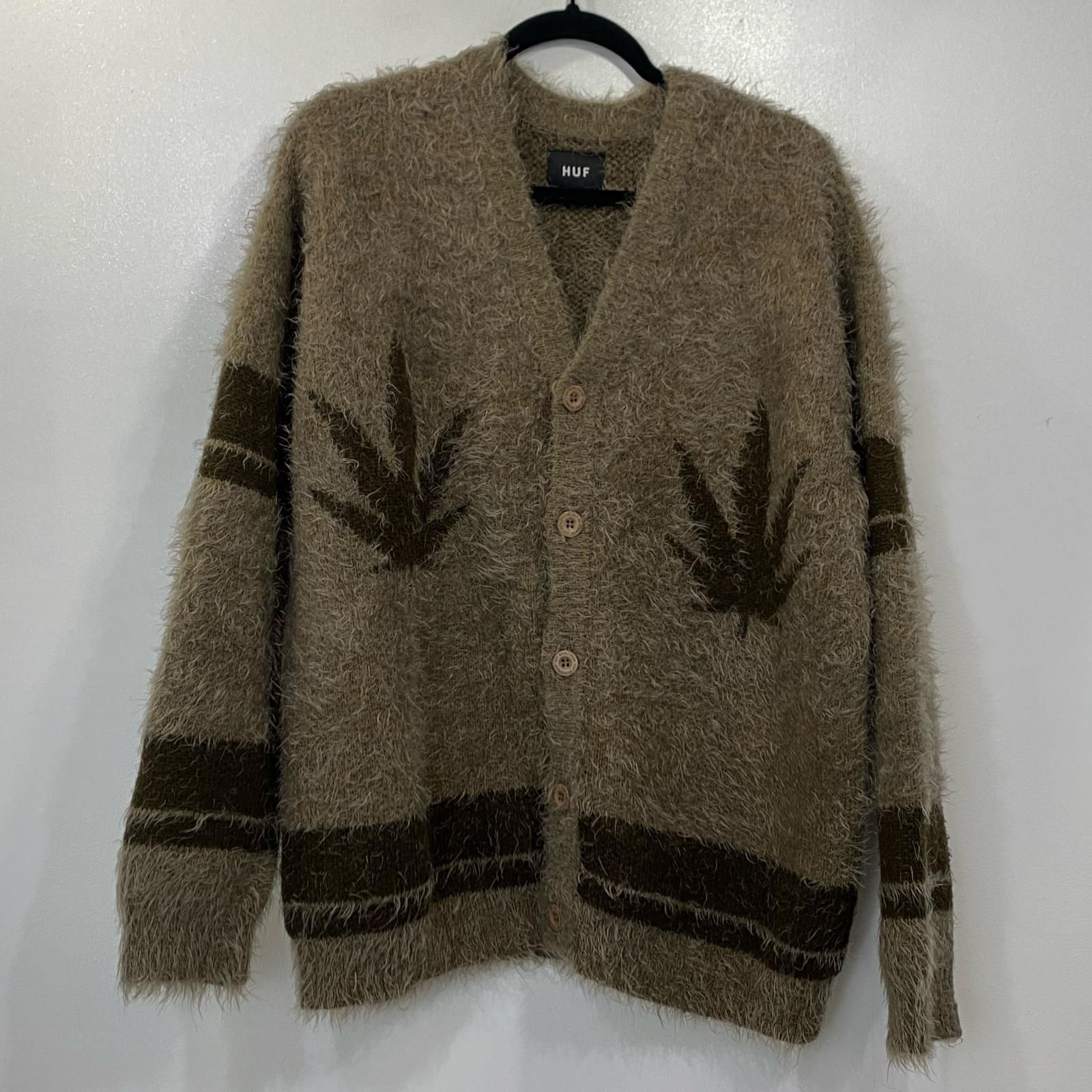 【姫路東店】 中古 HUF | ハフ ×PLEASURES カーディガン OUTRO CARDIGAN KN00380 ブラウン サイズ：XL 【103】 姫路東店】 中古 HUF | ハフ ×PLEASURES カーディガン OUTRO CARDIGAN