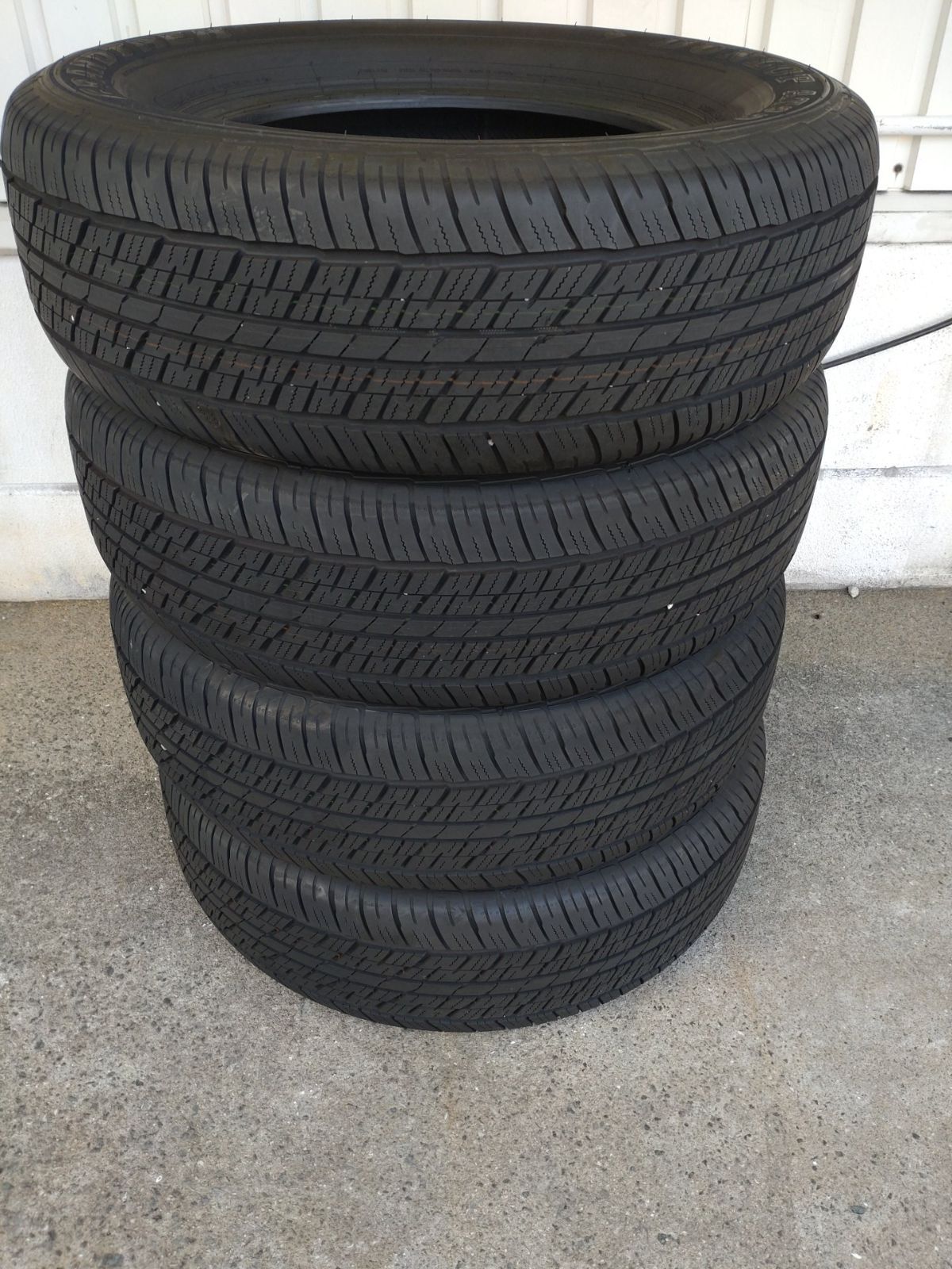 低走行はずし♪　DUNLOP ダンロップ　GRANDTREK　グランドトレック　AT23 265/65R18 夏タイヤ サマータイヤ　4本　中古