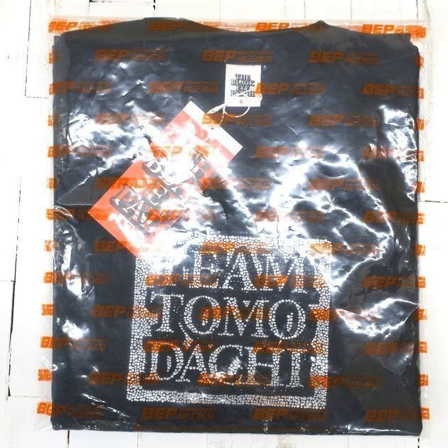 TEAM TOMODACHI LABEL RHINESTONE TEE チーム友達 千葉雄喜