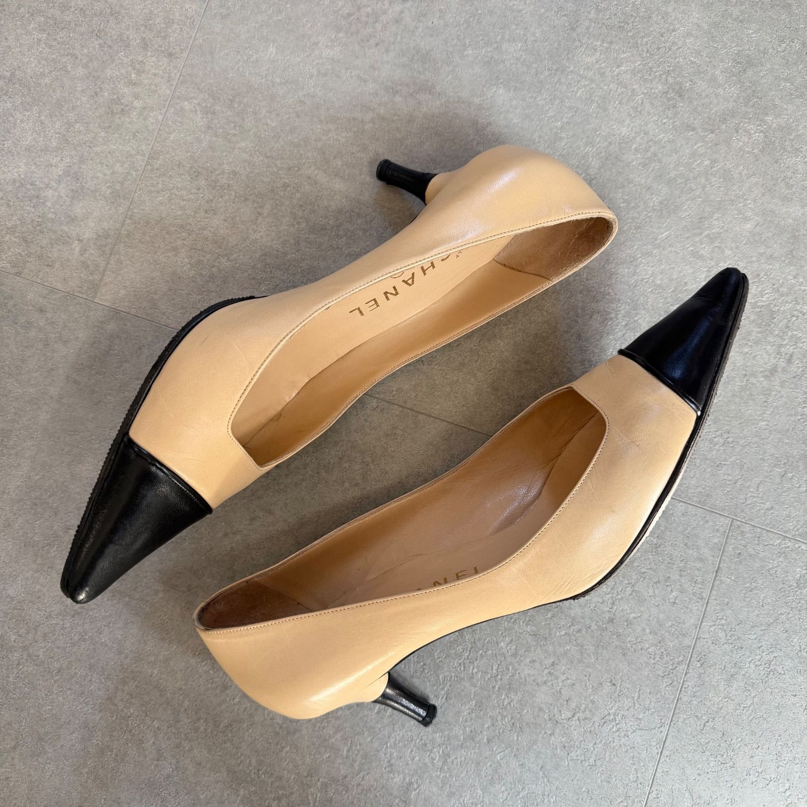 CHANEL シャネル パンプス ココマーク バイカラー レザー ベージュ