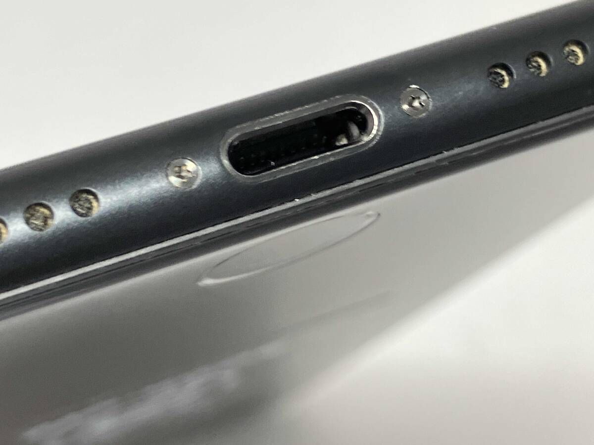 au 【SIMロックなし】MXD02J/A iPhone SE(第2世代) 128GB ブラック au