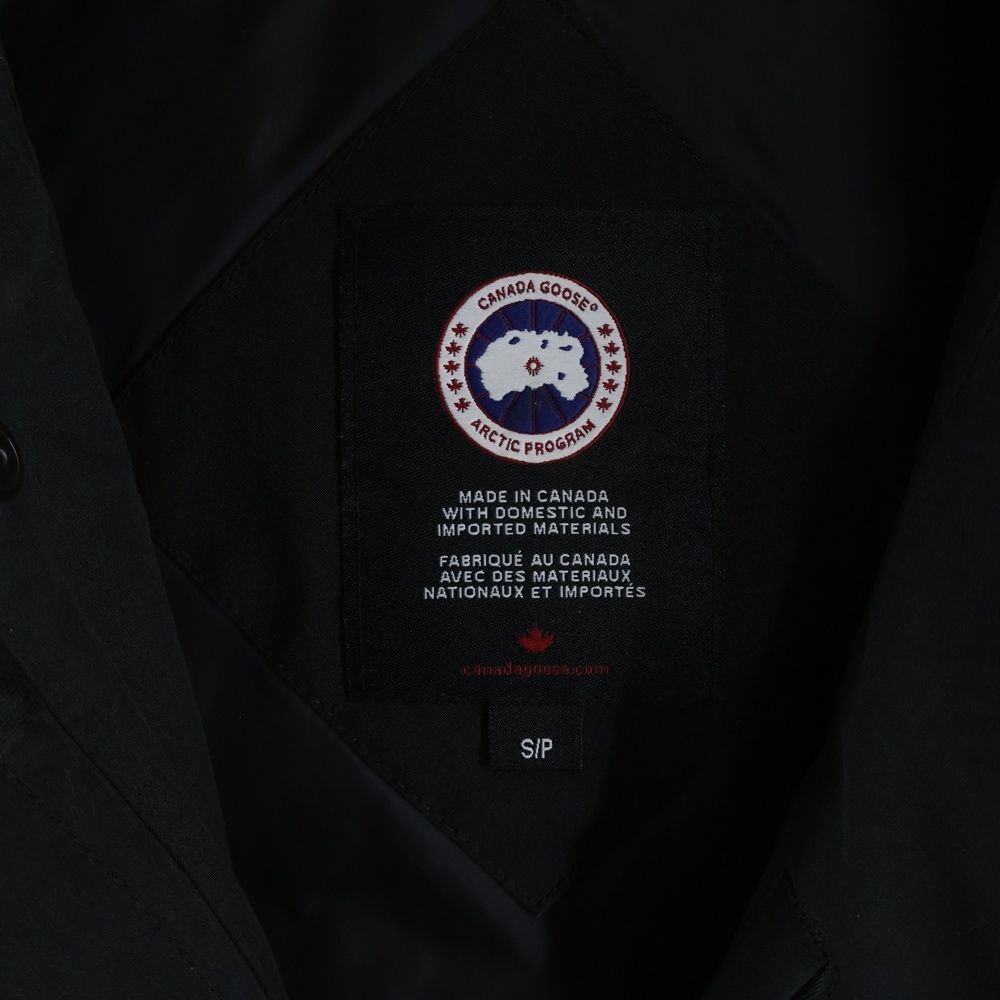 CANADA GOOSE (カナダグース) FORESTER フォレスター ダウンジャケット