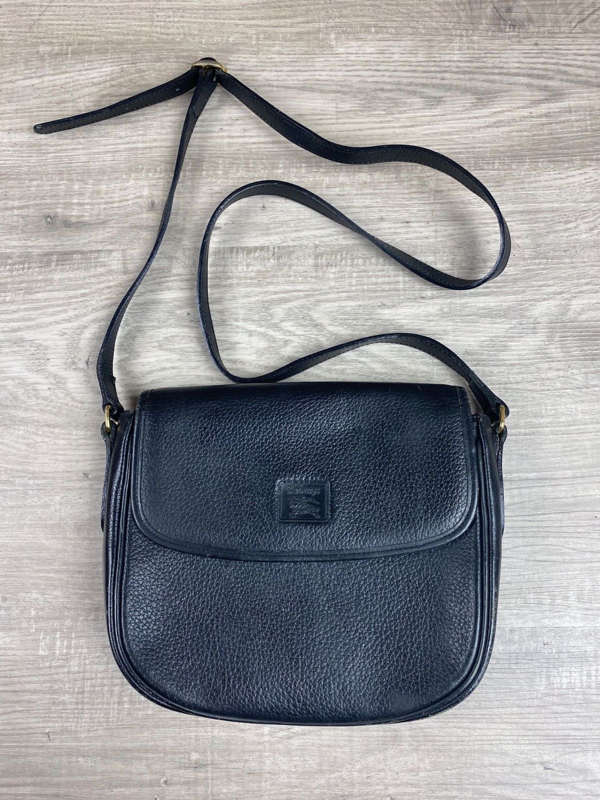 Burberrysバーバリー ショルダーバッグ ノバチェック ブラック