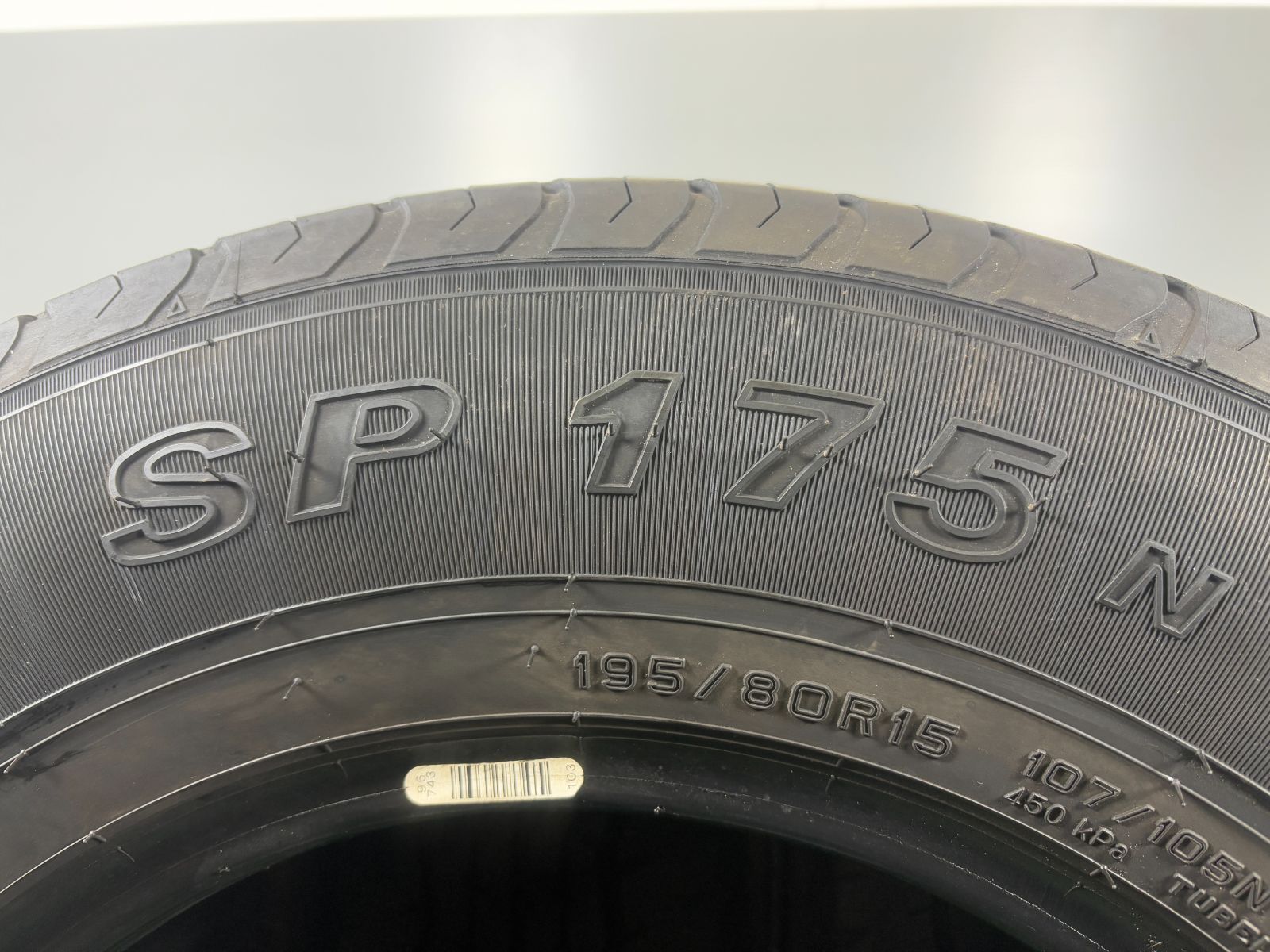 送料無料☆195/80R15 LT ダンロップ SP175N 2021年製 4本 夏 タイヤ 