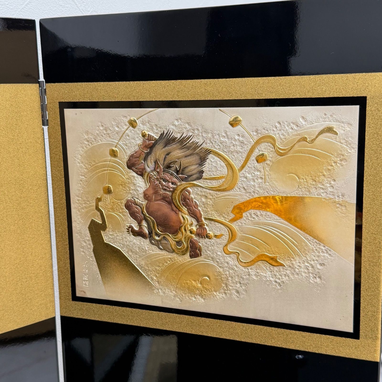 極美品】五月人形 兜飾り 彫金 龍・雷神 屏風付 フルセット - メルカリ