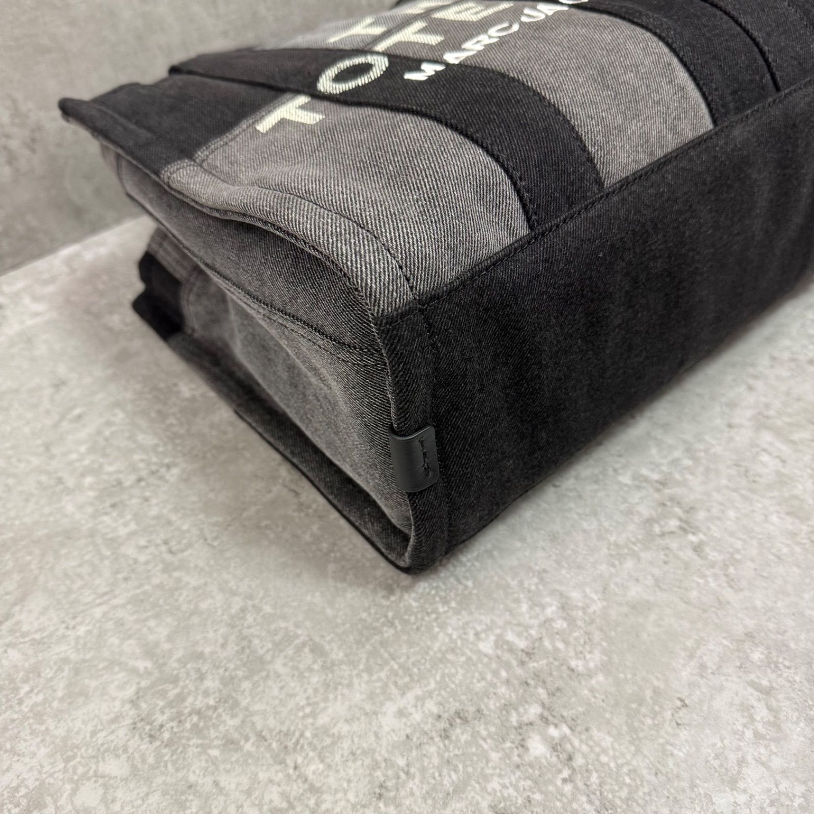 極美品】MARC JACOBS マークジェイコブス THE DENIM MEDIUM TOTE BAG 