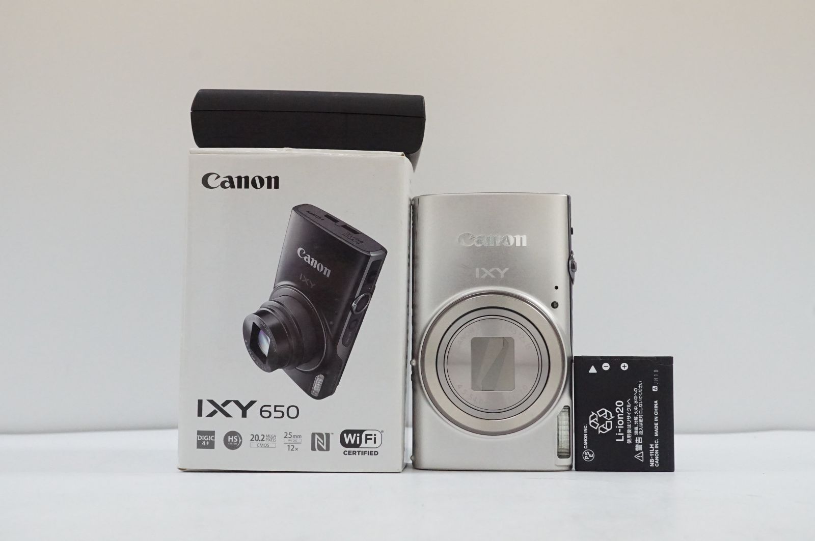 C141333)Canon IXY 650 コンパクトデジタルカメラ シルバー 元箱付き