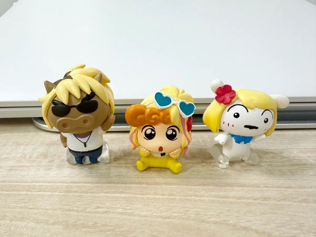 2025，大人気 クレヨンしんちゃん ギャル ブリンブリン 짱아 シロ まとめ