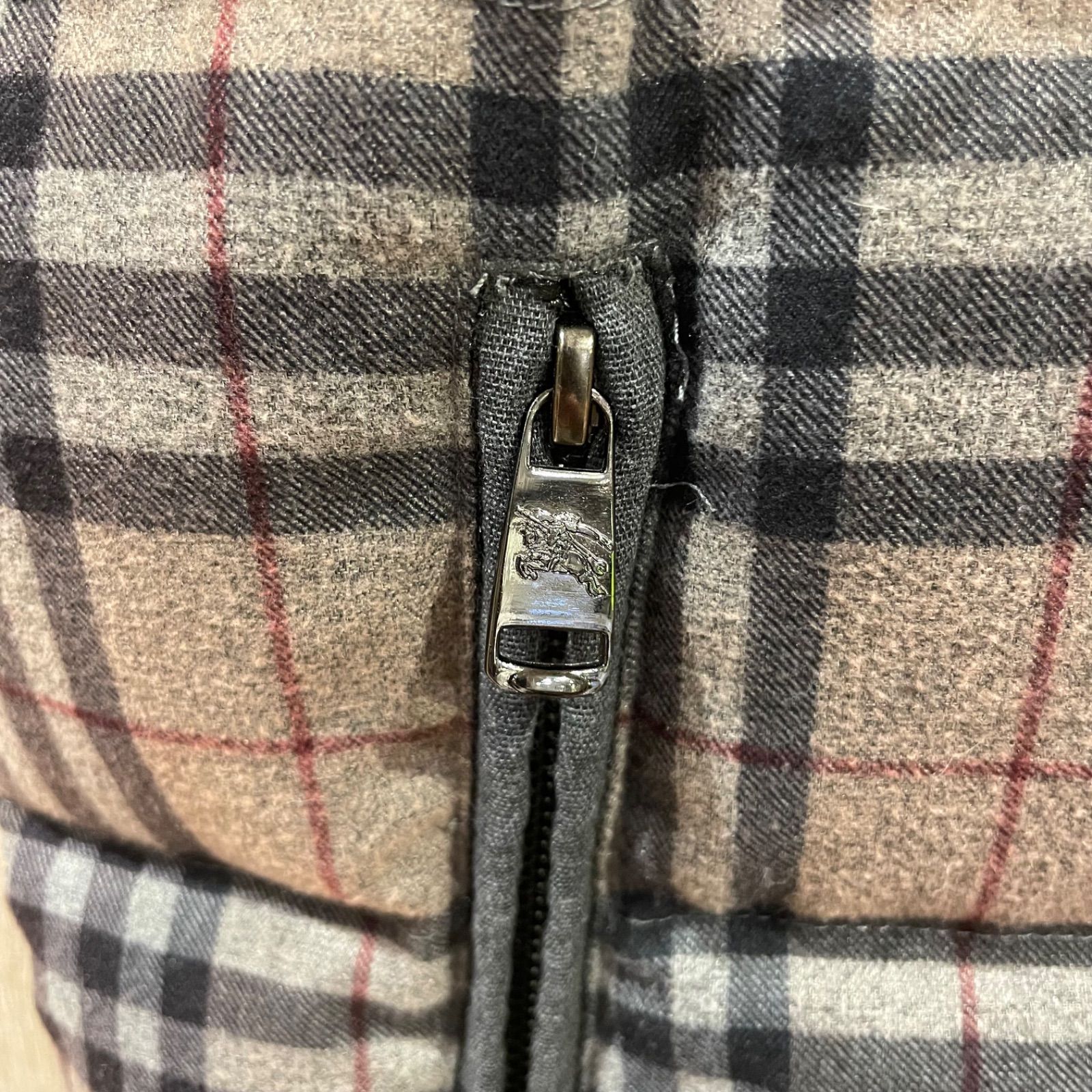 Burberry バーバリー ノバチェック柄 リバーシブル ダウン ベスト M