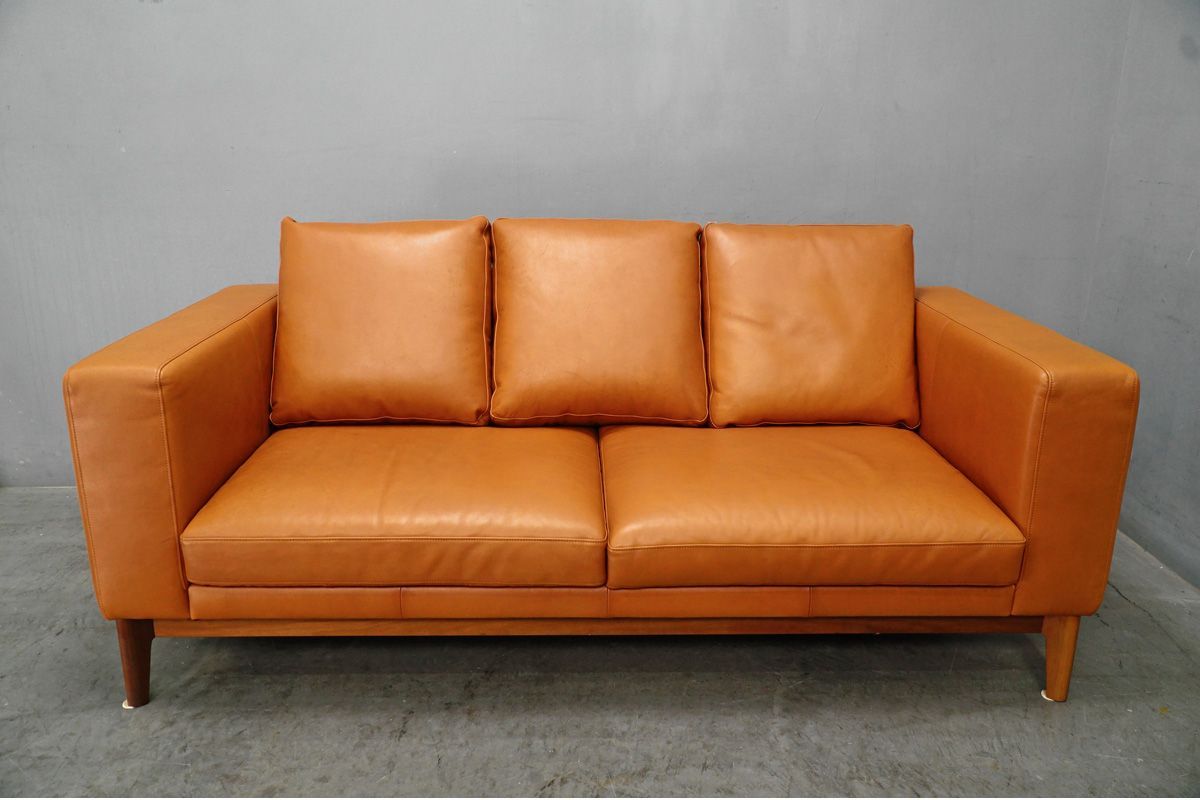 ソファ(写真左)［Bo Concept/ The Conran Shop］ 展示美品 THE CONRAN SHOP(ザ・コンランショップ) CLAPHAM(クラパム) 3