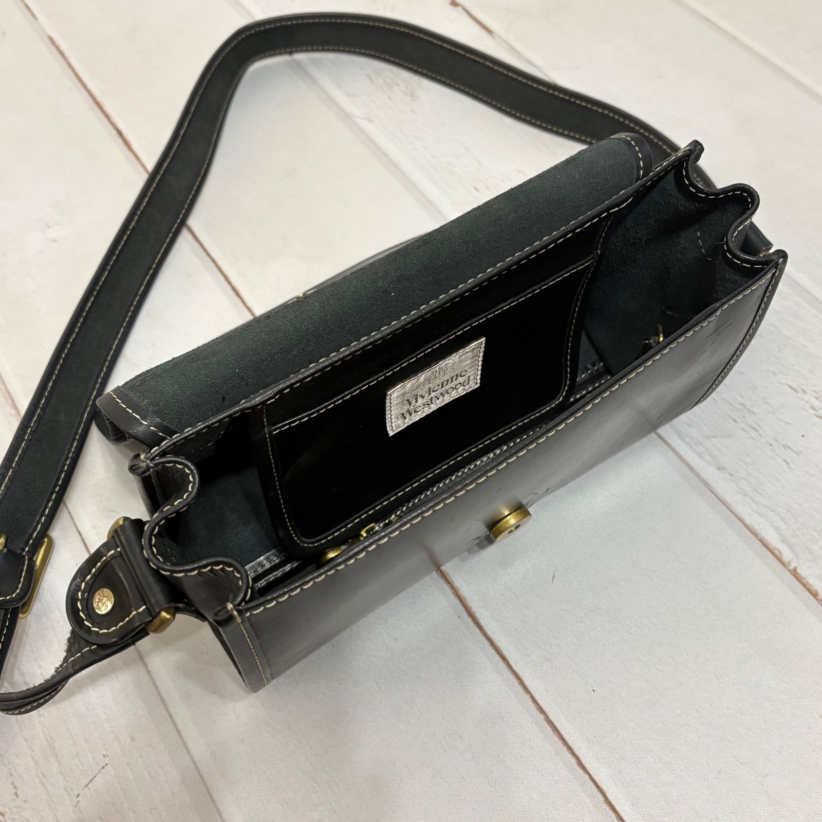 美品 Vivienne Westwood ヴィヴィアンウエストウッド アコード 美品 Vivienne Westwood ヴィヴィアンウエストウッド アコード