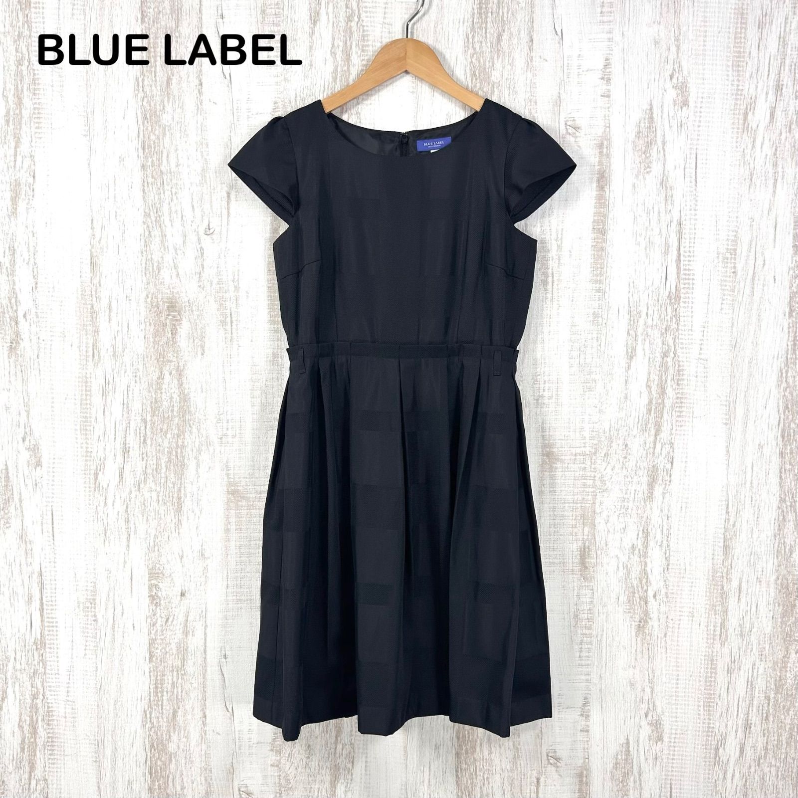 美品 BLUE LABEL CRESTBRIDGE ブルーレーベルクレストブリッジ 