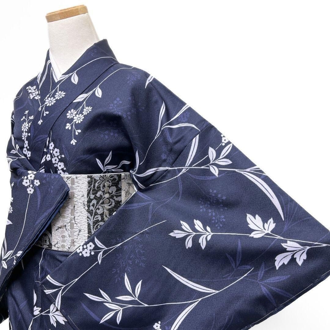 未着用　小紋　地紋起こし　花模様　リーフ　着物　014a d 未着用 洗える着物 小紋 花模様 リーフ模様 ネイビー 着物 015b p