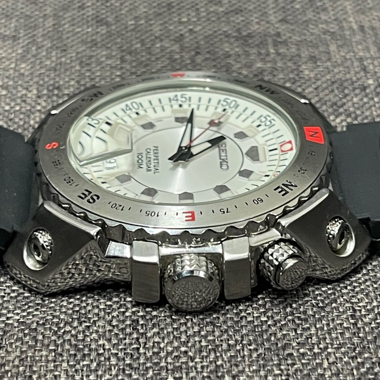 ジャンク SEIKO PERPETUAL CALENDAR SCUBA 200m 8F35-0030 【公式通販】