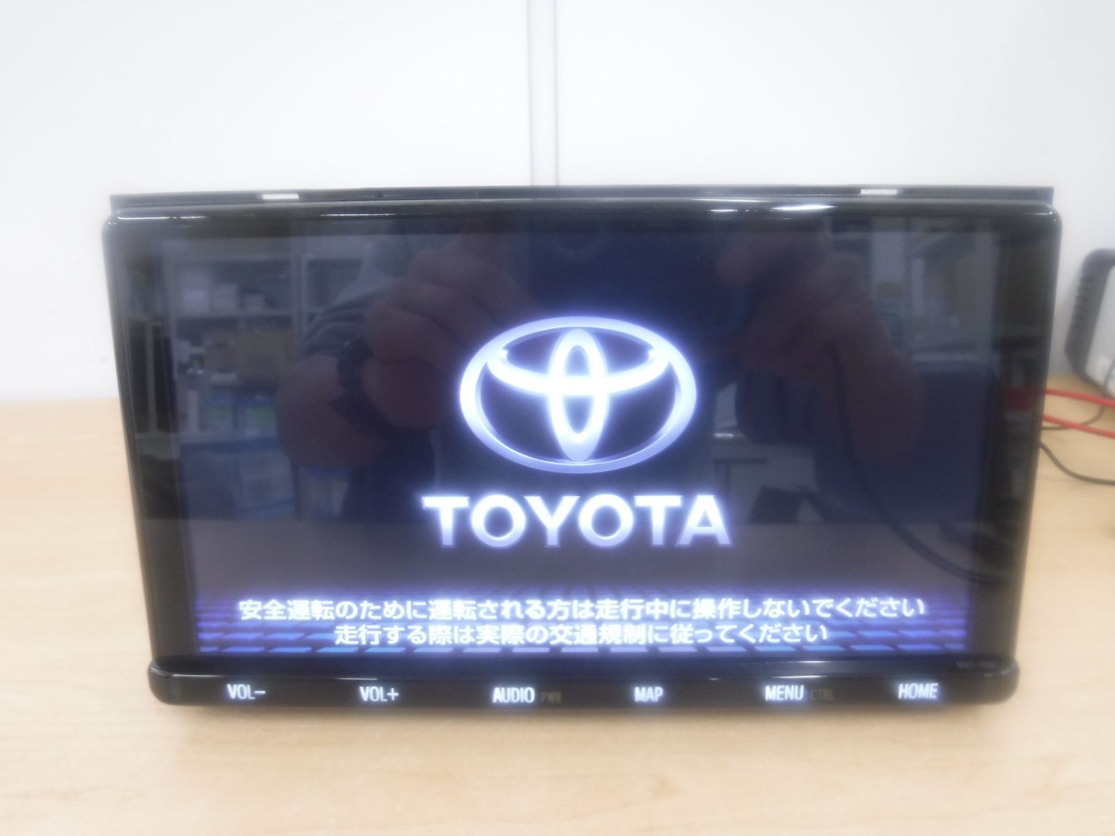 V1946)_SDナビ☆TOYOTA□NSZT-Y68T【セキュリティ解除・動作確認済