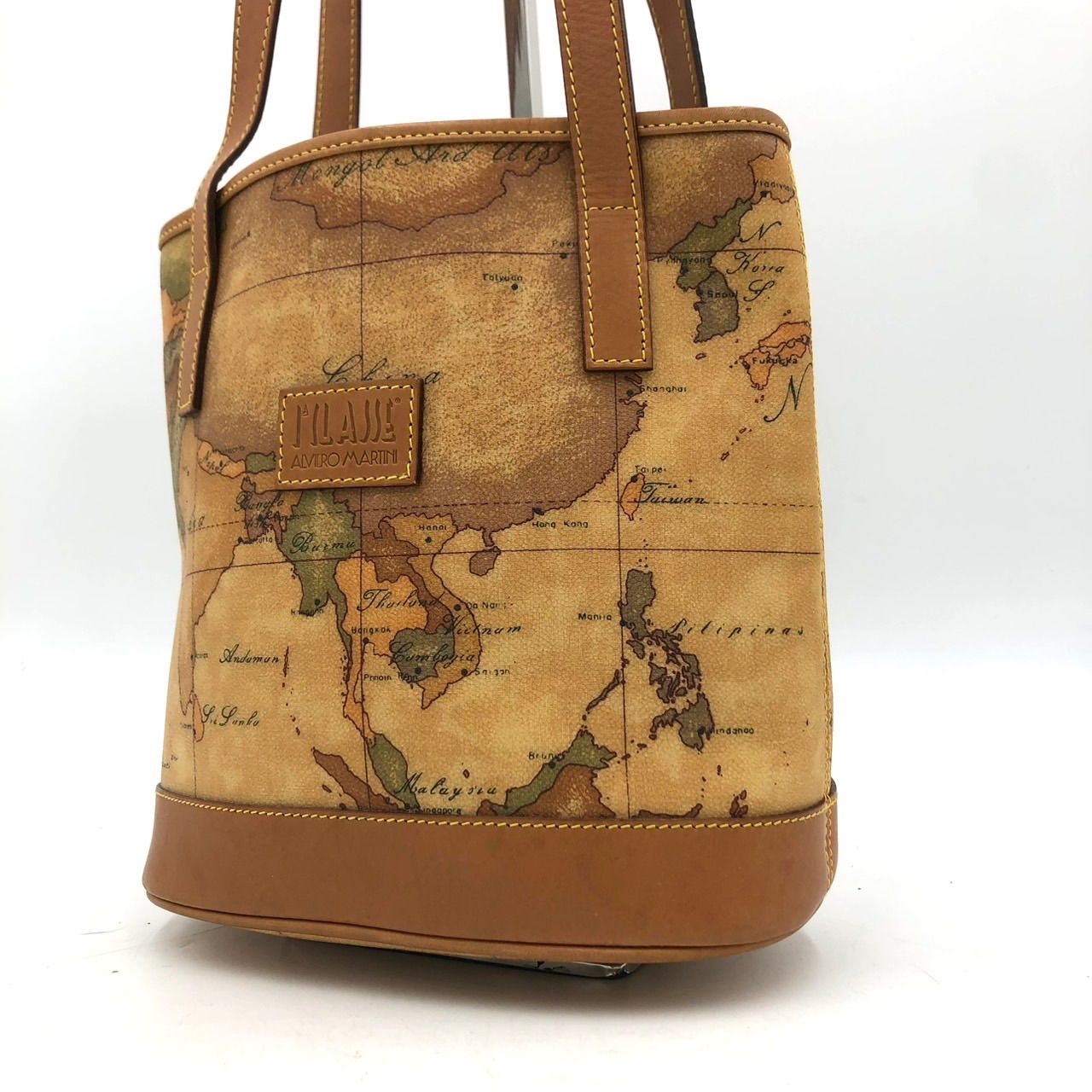 美品 PRIMA CLASSE プリマクラッセ トートバッグ 地図柄 ブラウン 茶PRIMA CLASSE;沒有明顯的損傷或汙漬