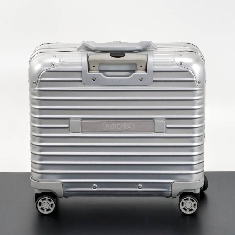 廃盤品✨リモワ トパーズ アルミ キャリー スーツケース 4輪 シルバー 廃盤品✨リモワ トパーズ アルミ キャリー スーツケース 4輪 シルバー
