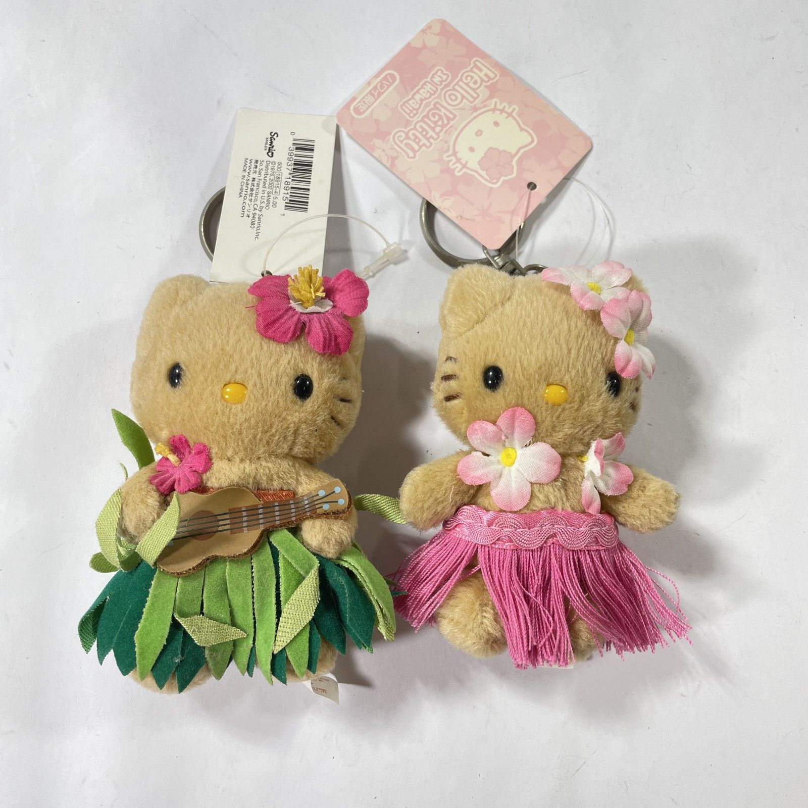 と*よ様 日焼けHello Kitty ハワイ　ウクレレ　根付　 2011　未開 と*よ様 日焼けHello Kitty ハワイ ウクレレ 根付 2011 未開 ハロー