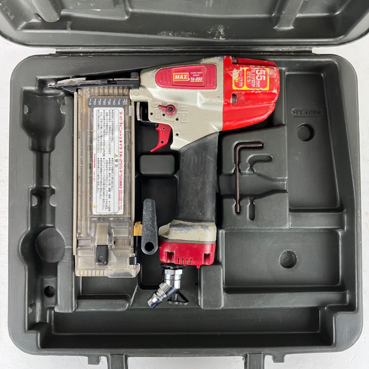 最終 MAX エア釘打ち機 TA-255/F55M0 ケース付き エア漏れします 最終 MAX エア釘打ち機 TA-255/F55M0 ケース付き エア漏れします