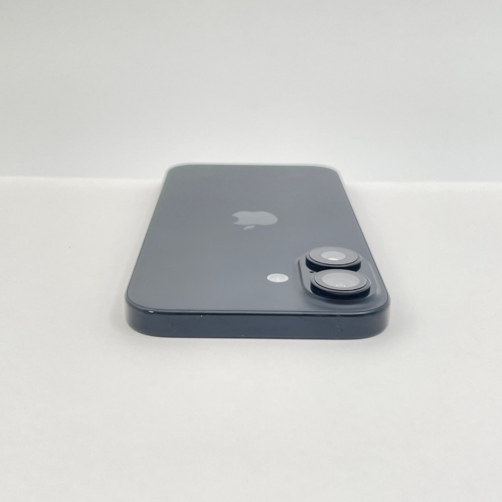 iPhone 16 128GB ブラック SIMフリー バッテリー100% - メルカリ