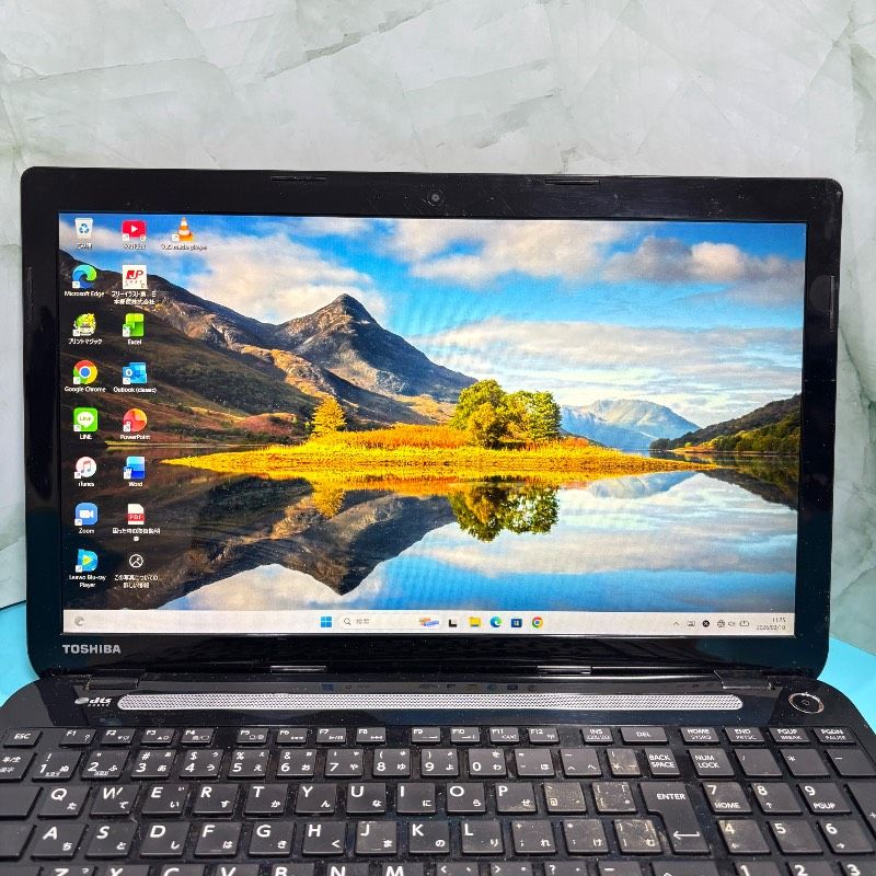 Core i7✨東芝ノートPC✨Win11 SSD8GBカメラ付 - メルカリ