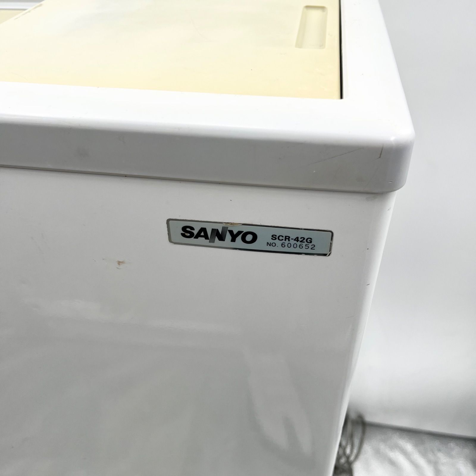 サンヨー 冷凍庫 42L 上開き 496×316mm ストッカー フリーザー 【公式