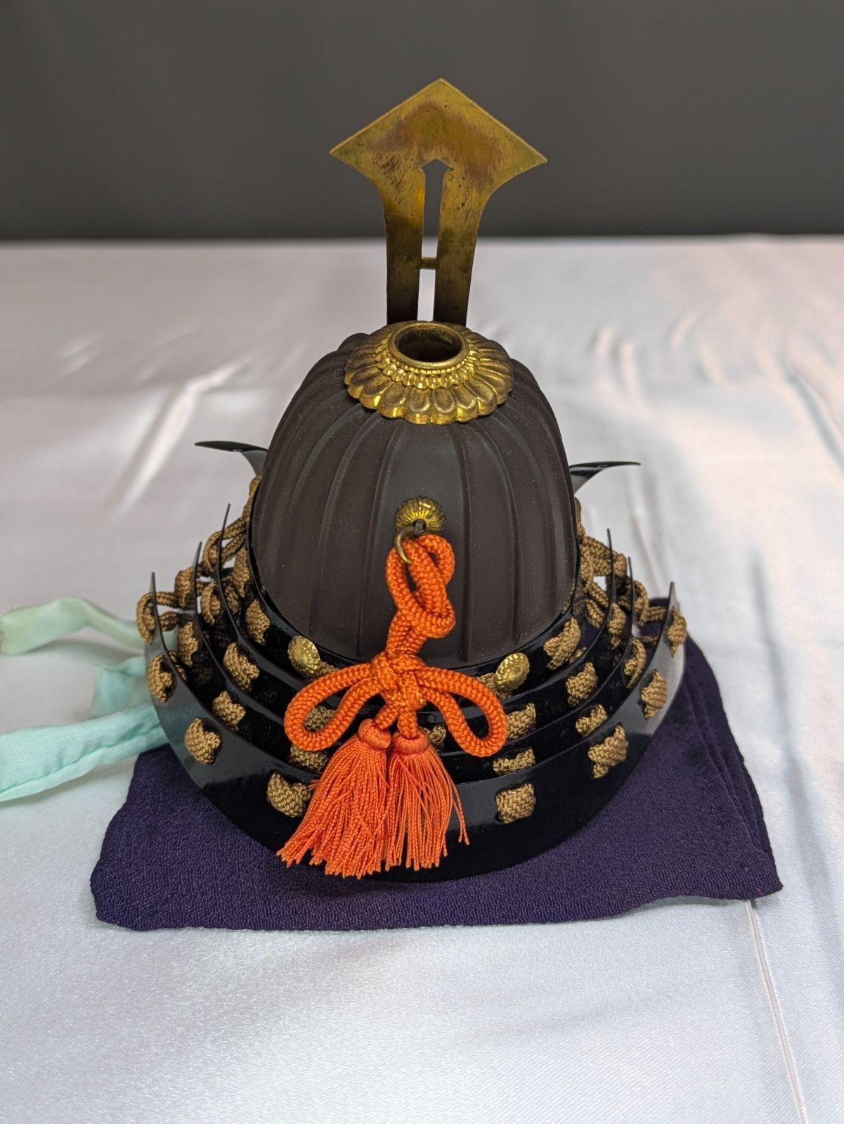 名工　甲冑師 加藤一冑 作　ミニチュア　兜　徳川光圀公　鍬形脇立兜 ミニ兜 加藤一冑 戦国武将 ミニチュア兜 共箱 箱付 源義経 作 大塔宮