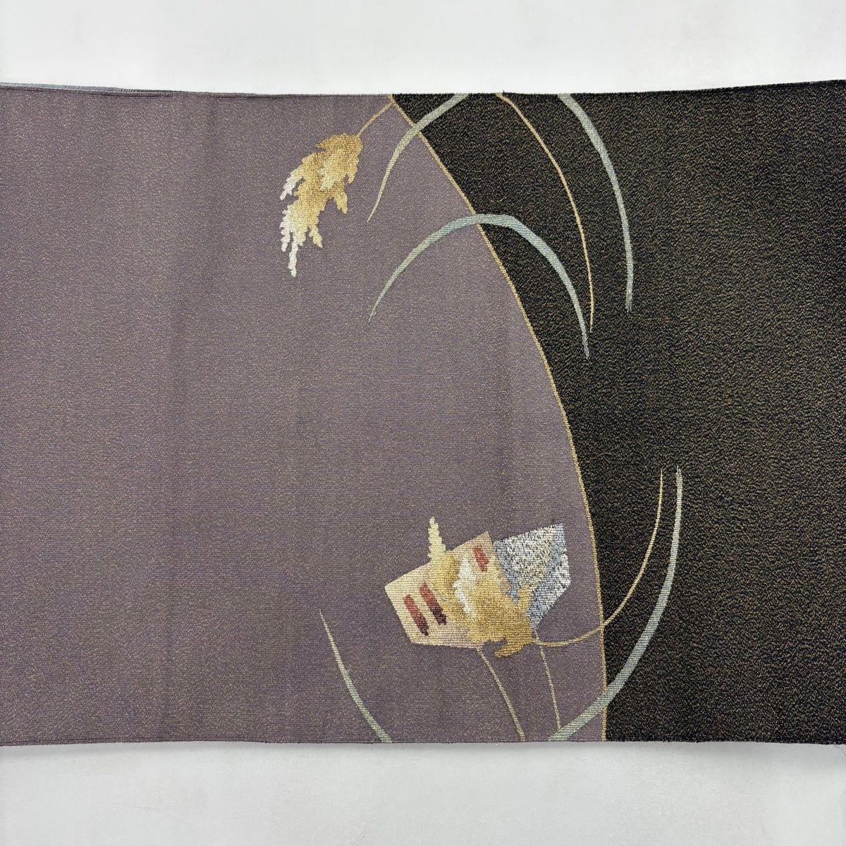 美品】 袋帯 秀品 やまと 葉柄 絵馬 金糸 刺繍 黒 お太鼓柄 正絹 