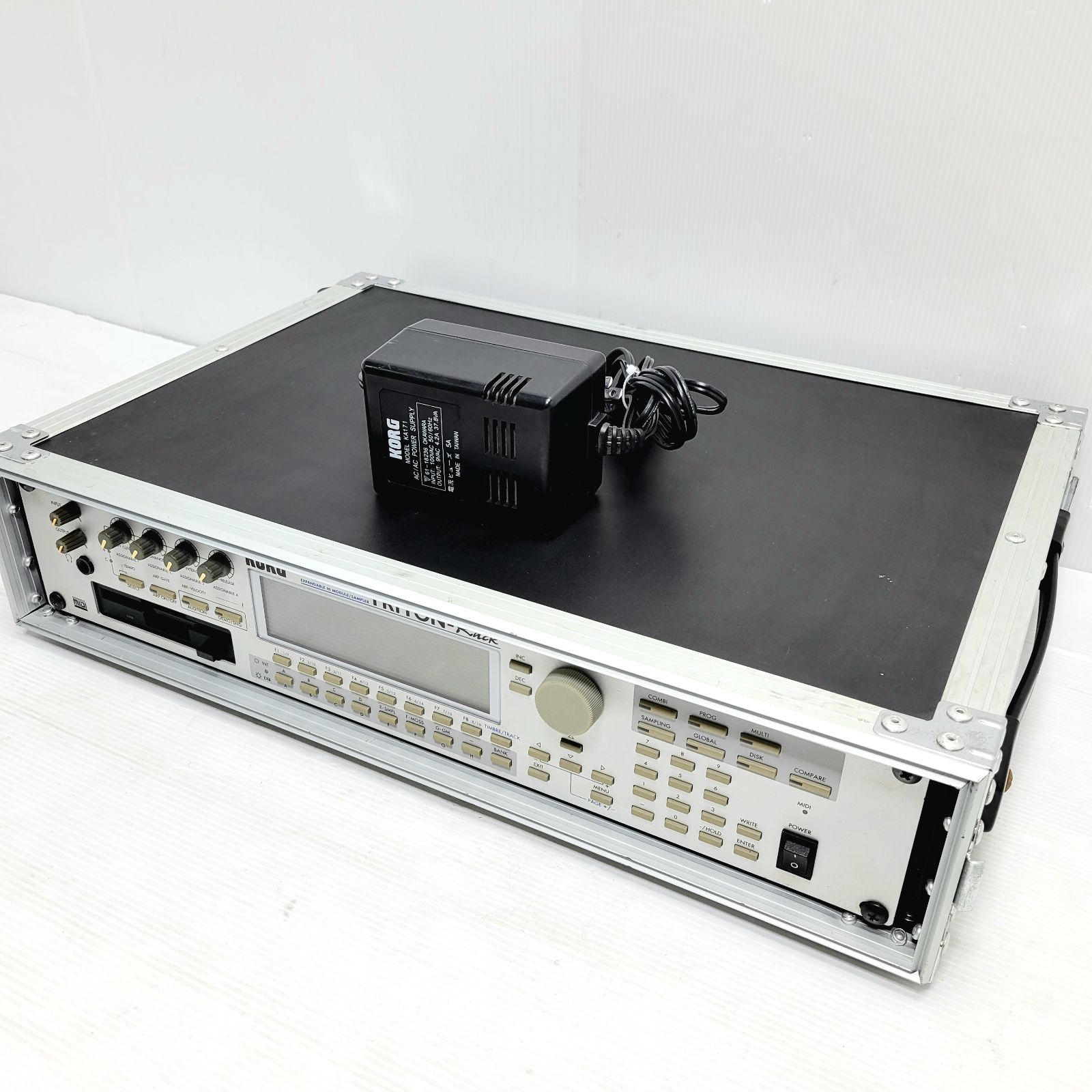 正常動作品】KORG TRITON-Rack 音源モジュール - メルカリ 正常動作品】KORG TRITON-Rack 音源モジュール - メルカリ