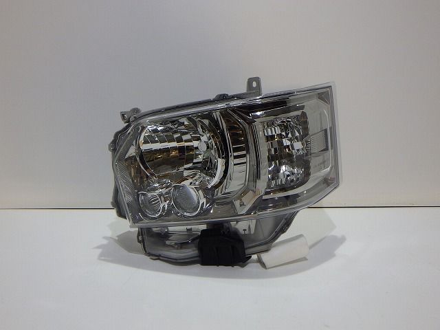 ハイエース200系 LEDヘッドライト 左 ダークプライム ハイエース ハイエース200系 LEDヘッドライト 左 ダークプライム ハイエース